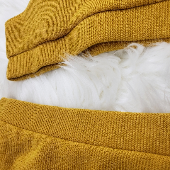 LOV Boutique. Brazilian Gold Ribbed Bikini Set - Picture 7 of 10